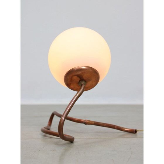 Image 1 of Vintage organisch koperen en opaline glazen tafellamp