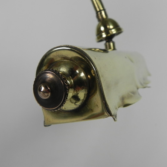 Image 1 of Messing bureaulamp, met roterende kap, jaren 30