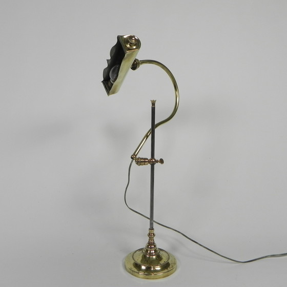 Image 1 of Messing bureaulamp, met roterende kap, jaren 30