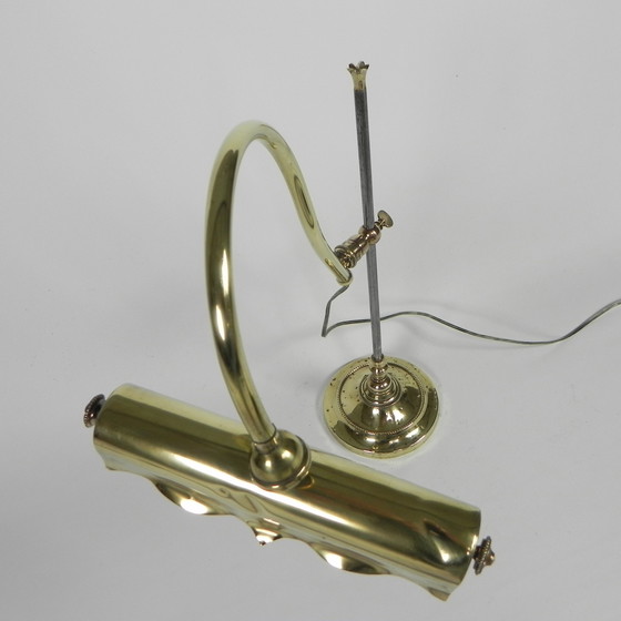 Image 1 of Messing bureaulamp, met roterende kap, jaren 30