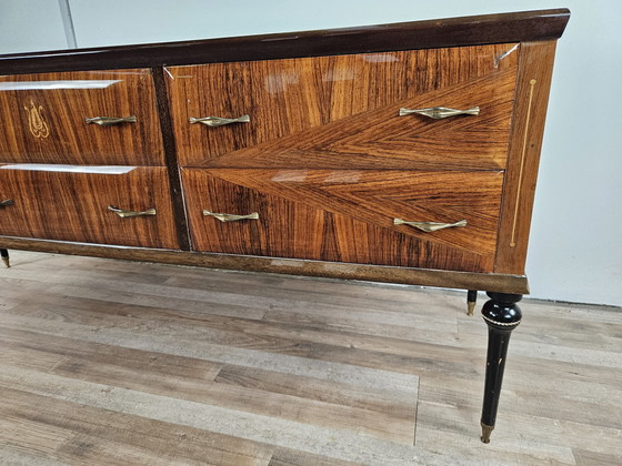 Image 1 of Mid Century Dressoir in Esdoorn, Notenhout en Palissander met Glazen Bovenblad