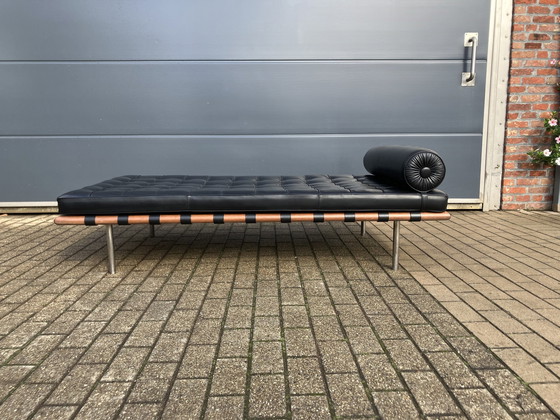 Image 1 of Knoll Barcelona Daybed Zwart Leder, Mies Van Der Rohe