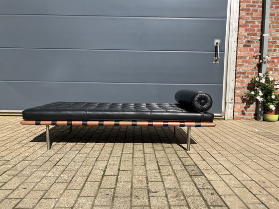 Image 1 of Knoll Barcelona Daybed Zwart Leder, Mies Van Der Rohe