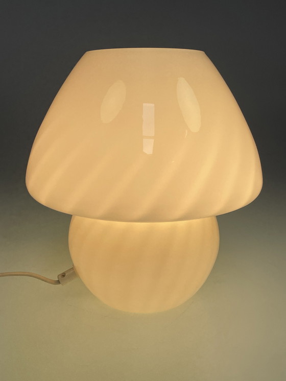 Image 1 of Wsb Mushroom lamp met swirl motief