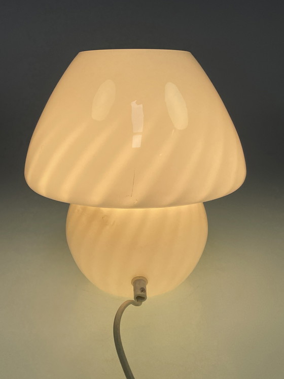 Image 1 of Wsb Mushroom lamp met swirl motief