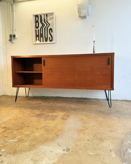 Vintage teak dressoir