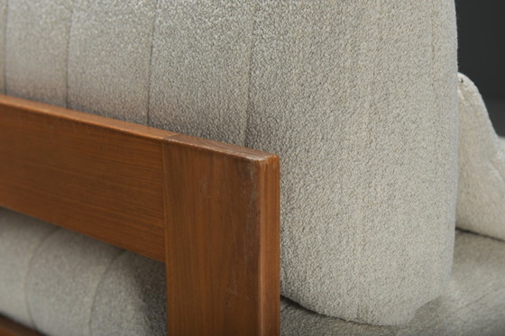 Image 1 of Perfecte Iepenhouten loungeset in bouclé van Maison Regain Frankrijk 1970S