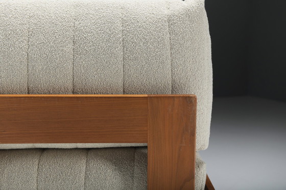 Image 1 of Perfecte Iepenhouten loungeset in bouclé van Maison Regain Frankrijk 1970S