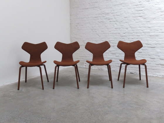 Image 1 of 4x Fritz Hansen Grand Prix Stoelen Van Arne Jacobsen