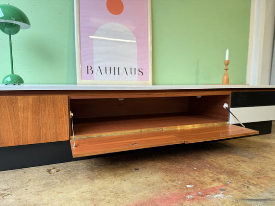 Image 1 of Exclusief vintage dressoir lowboard 1960