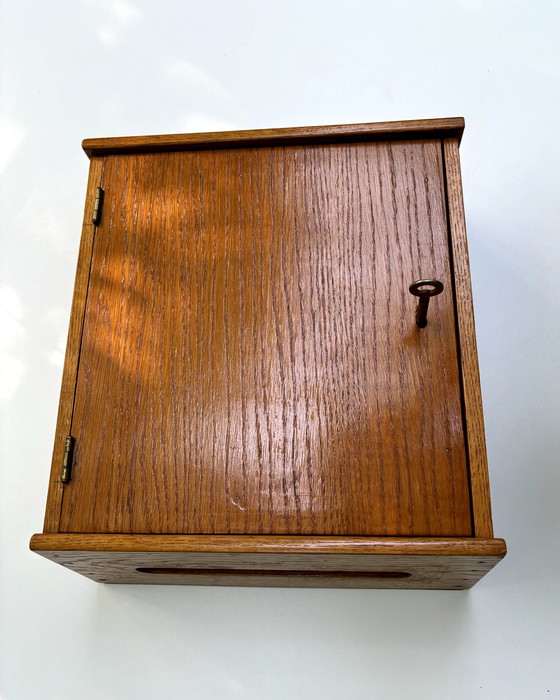 Image 1 of Vintage houten wandkastje