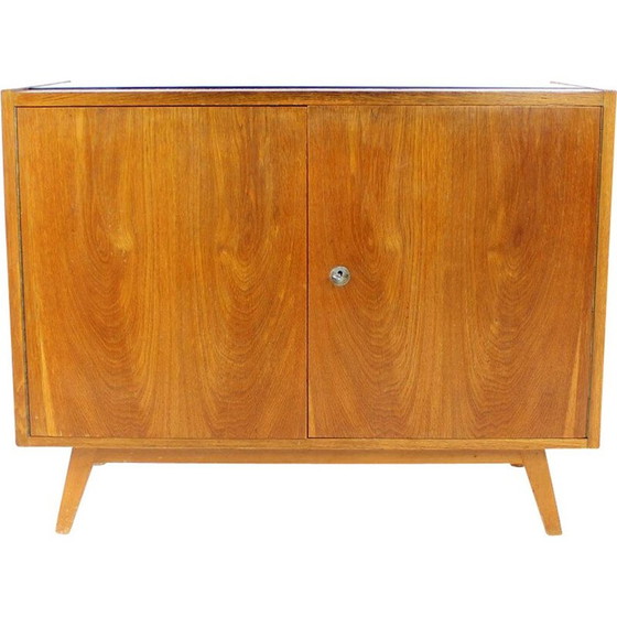 Image 1 of Vintage eiken en zwart glazen dressoir, Tsjecho-Slowakije 1960