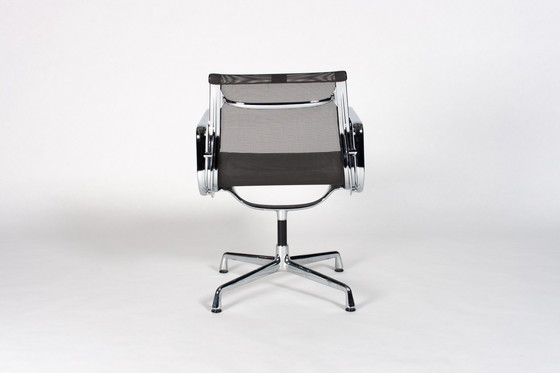 Image 1 of 4x Vitra ea108 antraciet netweave chroom