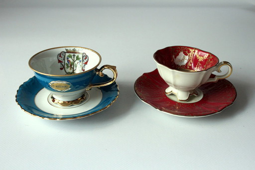 2x zeldzame porseleinen demitasse kopjes als set