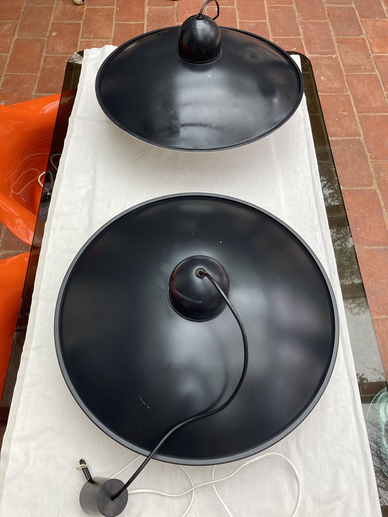 Image 1 of 2 Wit glazen en metalen hanglampen uit de jaren 80