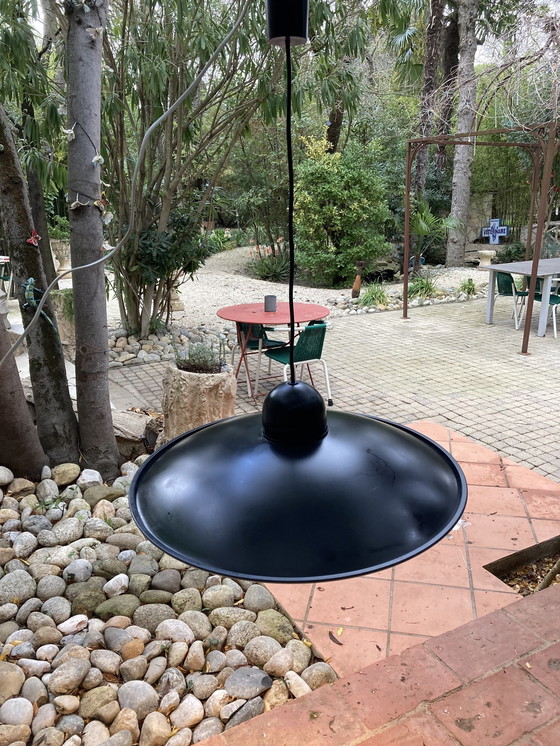 Image 1 of 2 Wit glazen en metalen hanglampen uit de jaren 80