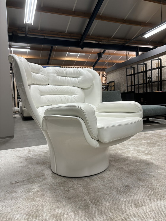 Image 1 of Legendarische Elda Chair All White Version Ongebruikt 