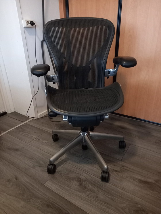 Image 1 of Herman Miller Bureaustoel, Aeron Chrome Uitvoering