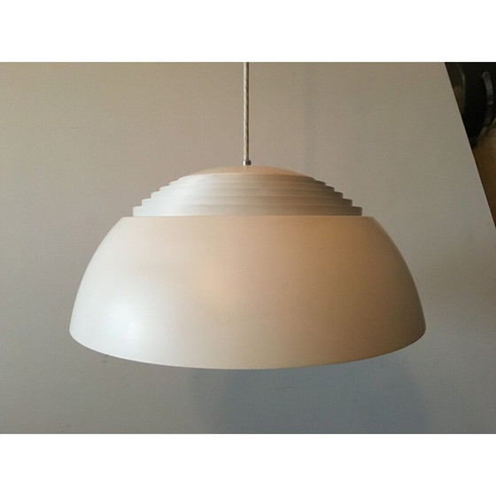 Image 1 of Vintage hanglamp "AJ Royal" van Arne Jacobsen voor Louis Poulsen