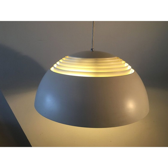 Image 1 of Vintage hanglamp "AJ Royal" van Arne Jacobsen voor Louis Poulsen