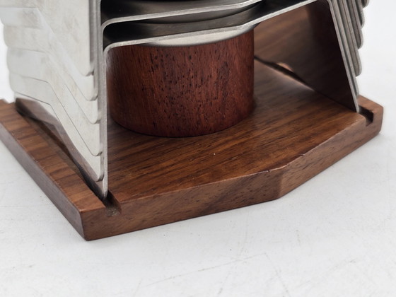 Image 1 of Eierhouder Set - Set Van 6 Rvs Eierdoppen Op Houten Houder - Roestvrij Staal, Hout - Vintage Design