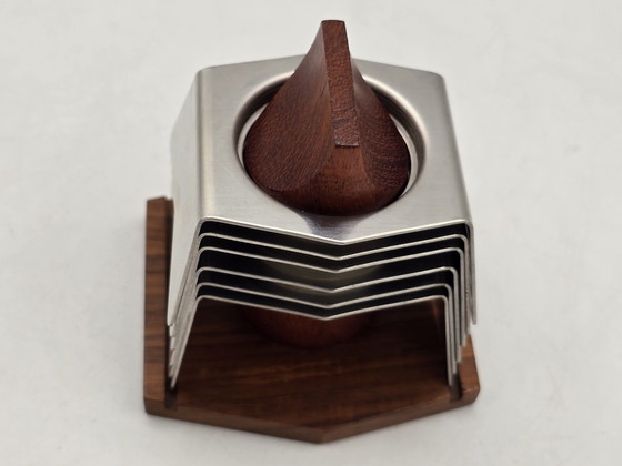 Image 1 of Eierhouder Set - Set Van 6 Rvs Eierdoppen Op Houten Houder - Roestvrij Staal, Hout - Vintage Design