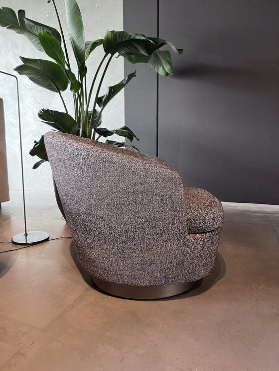 Image 1 of Minotti Fauteuil Jacques