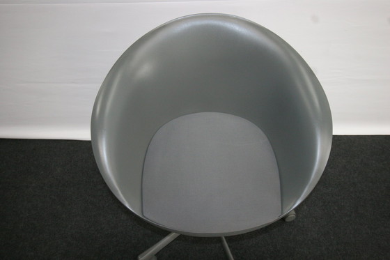 Image 1 of Vitra Hula Hoop draaistoel Philippe Starck 