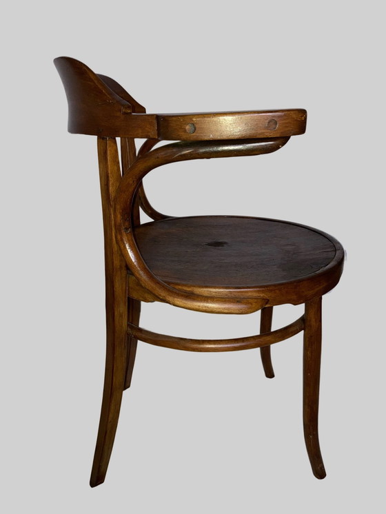 Image 1 of Thonet Kappersstoel Van Pelleray Paris