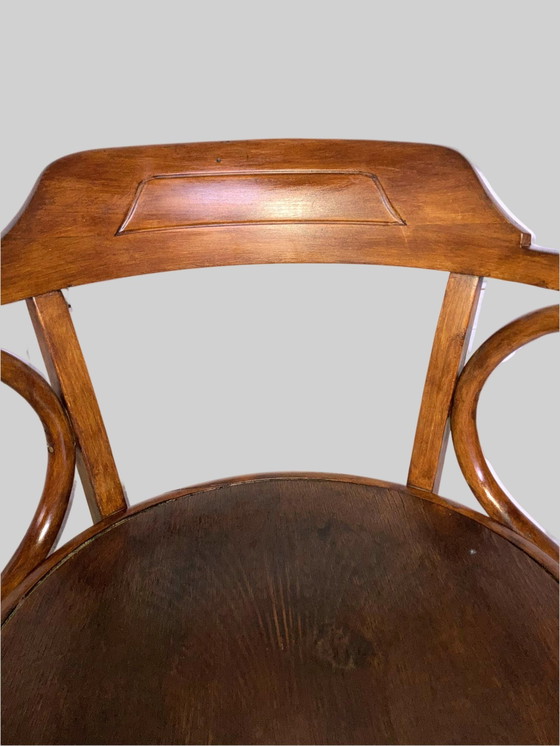 Image 1 of Thonet Kappersstoel Van Pelleray Paris