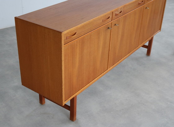 Image 1 of Vintage Zweeds dressoir