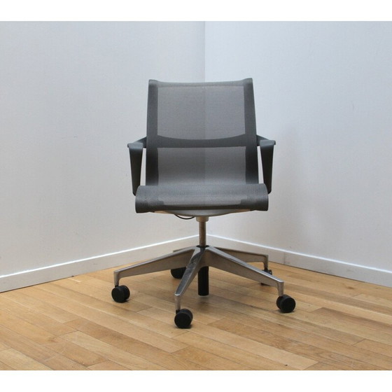 Image 1 of Vintage Setu bureaustoelen in metaal en grijs gaas van Herman Miller