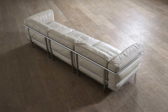 Image 1 of Cassina Lc3 Sofa van Le Corbusier in gebroken wit leer, Italië 1980S