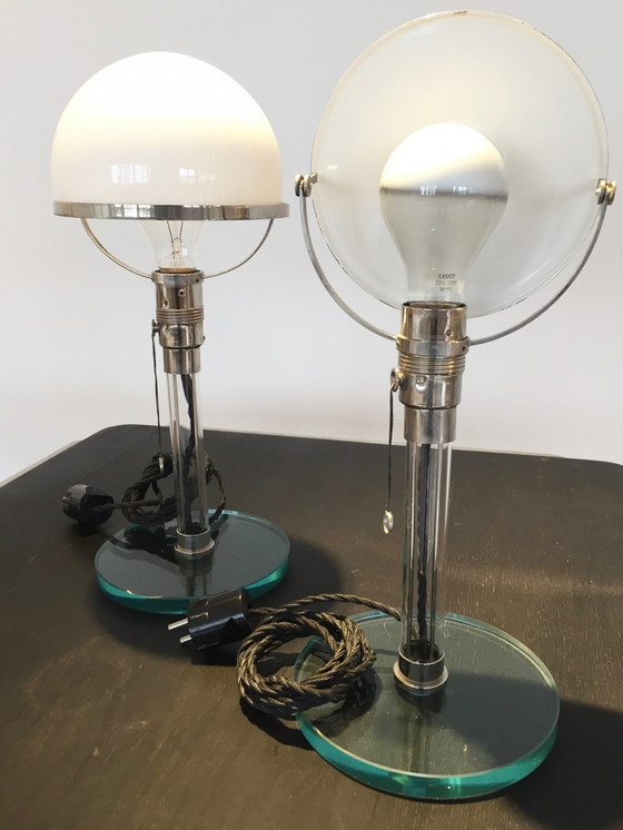 Image 1 of Carl Jacob Jucker / Wilhelm Wagenfeld Tafellamp 'glazen lamp'