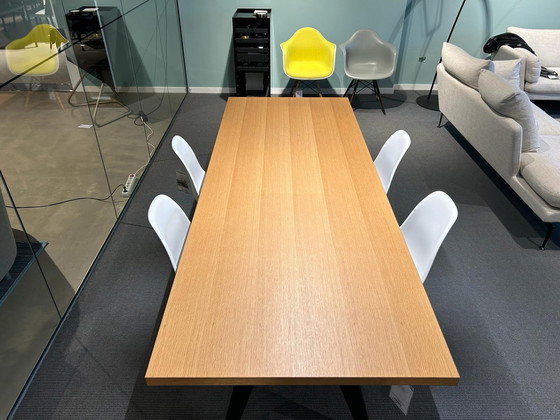 Image 1 of Vitra eetkamertafel