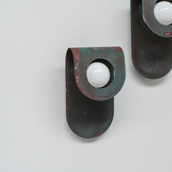 Image 1 of Paar vintage wandlampen in gepatineerd koper en opaline glas voor Horn, Denemarken 1980
