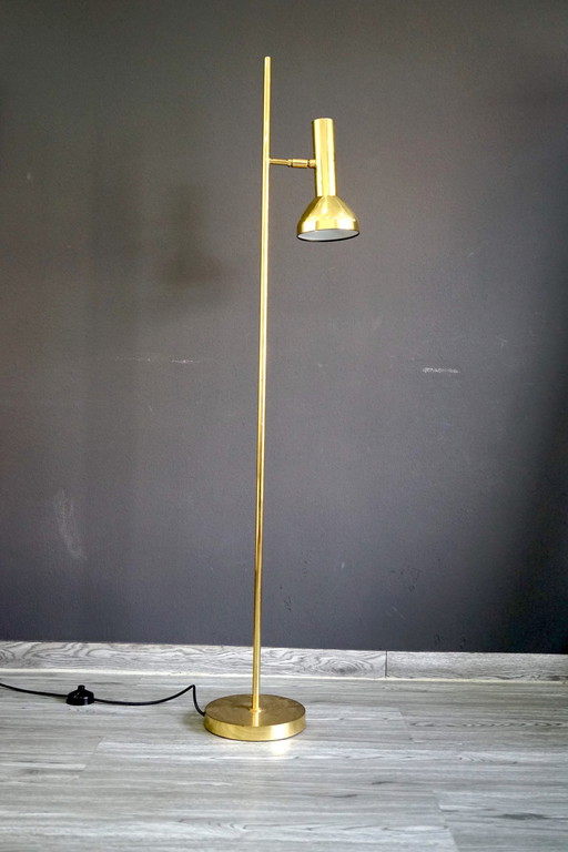 Duitse vintage vloerlamp in goud met grote kap & gouden details van Cosack, 1970