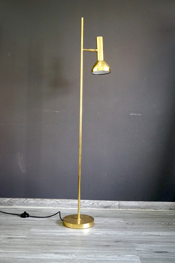 Image 1 of Duitse vintage vloerlamp in goud met grote kap & gouden details van Cosack, 1970