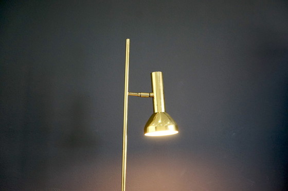 Image 1 of Duitse vintage vloerlamp in goud met grote kap & gouden details van Cosack, 1970