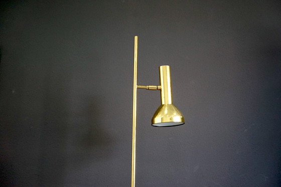 Image 1 of Duitse vintage vloerlamp in goud met grote kap & gouden details van Cosack, 1970