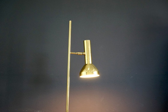 Image 1 of Duitse vintage vloerlamp in goud met grote kap & gouden details van Cosack, 1970