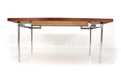 Hans J. Wegner Mod.318 eettafel met teakhout, 1a gerestaureerd