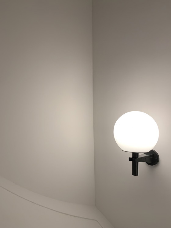 Image 1 of Philips wandlamp