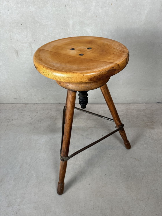 Image 1 of Vintage Industriële Verstelbare Kruk - Beuk