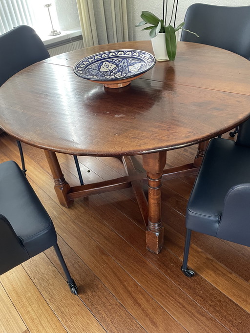 Vintage kersenhouten tafel