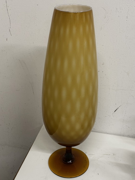 Image 1 of Grote vintage 60'S vaas Empoli tweekleurig glas - amber en wit H 51 cm