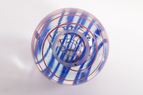 Image 1 of Ronde bal van glas paperweight getekend met o horn,1960