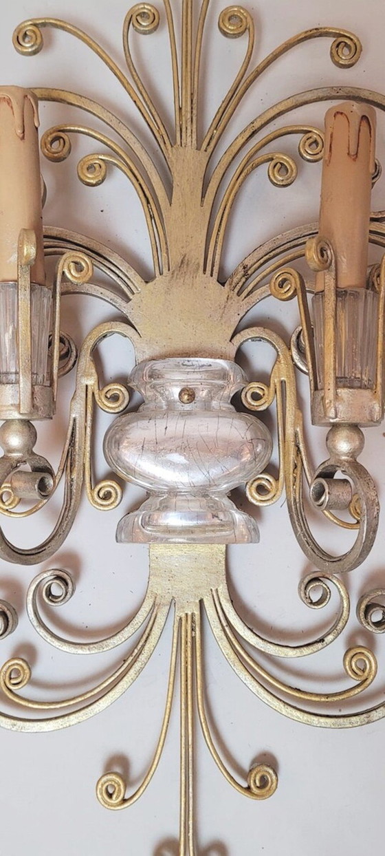 Image 1 of  Smeedijzeren en zilveren wandlamp - Maison Baguès