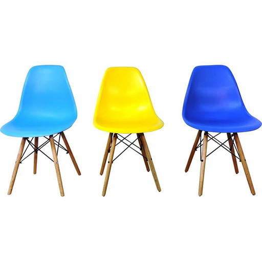 Set van 3 vintage plastic stoelen met vlekken