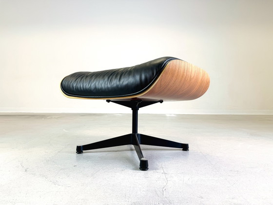 Image 1 of Eames Lounge Stoel Vitra Fauteuil Incl. Ottoman Zwart